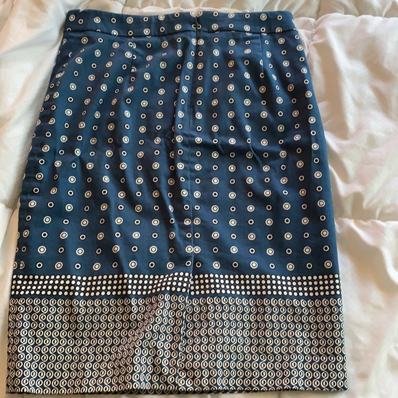 J. Crew size 4 pencil skirt - Picture 2 of 2